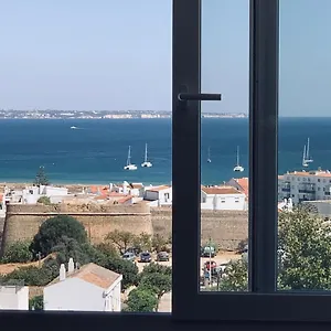 https://3-bedroom-apartment-w-amazing-view.hotelaalgarve.com